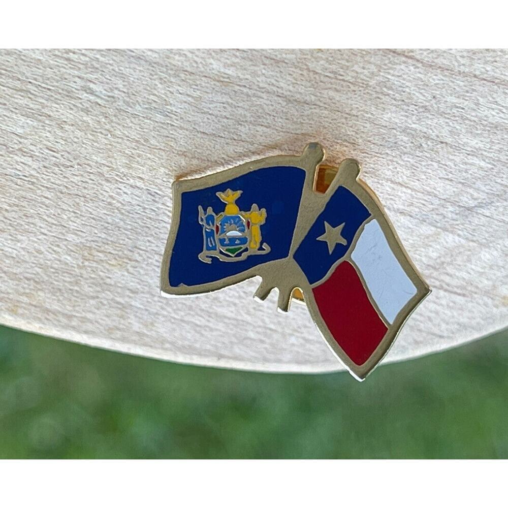 Lapel Pin Flags 3/4" Texas New York